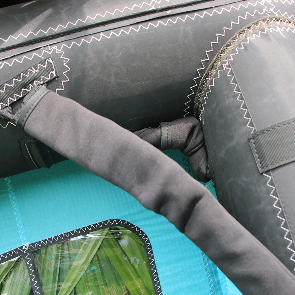 Inflatable hydrofoil wing